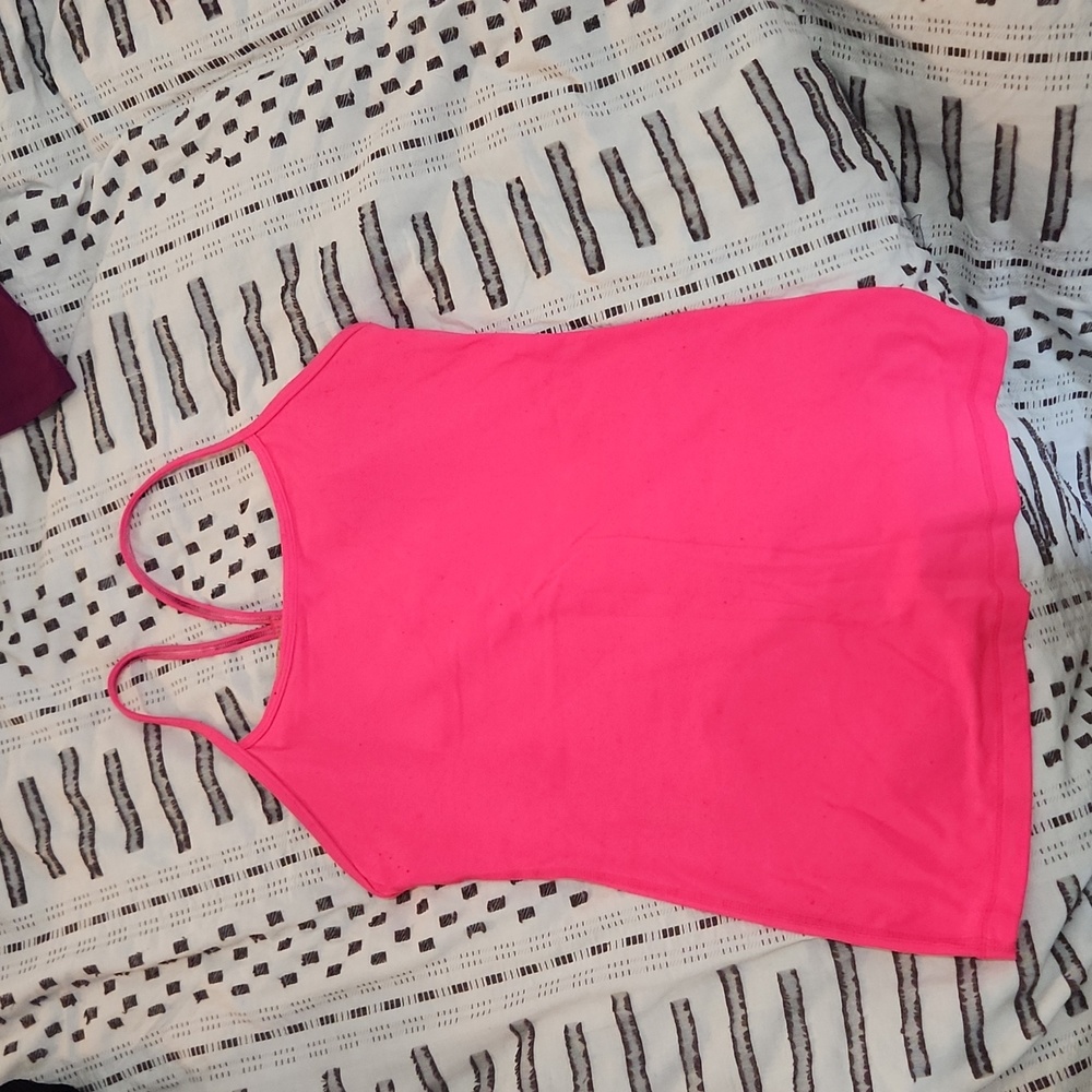 Lululemon pink racerback tank sz 4